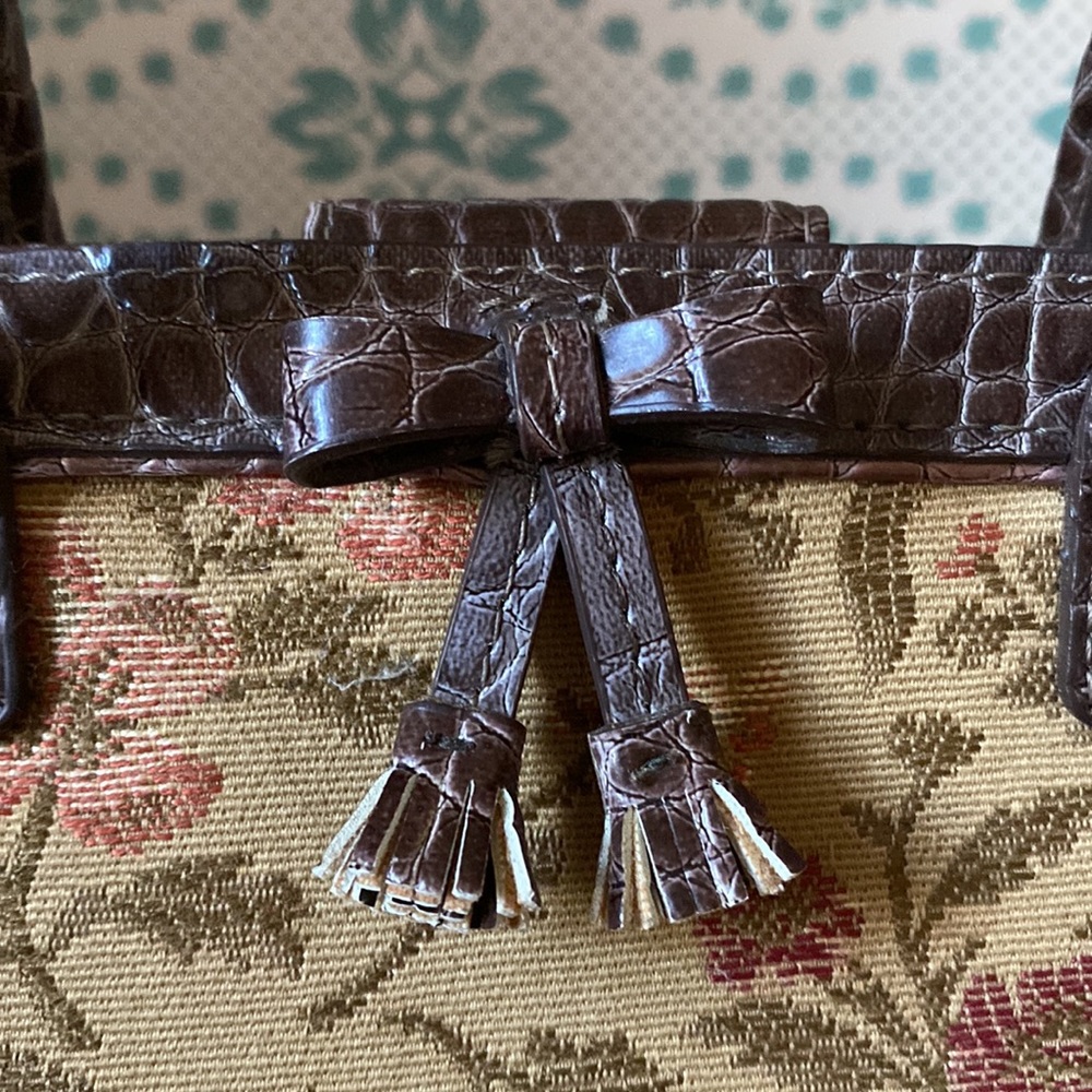 Liz Claiborne Purse - Picture 5 of 12